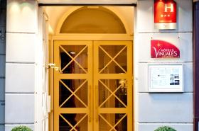 Hôtel Continental - photo 7