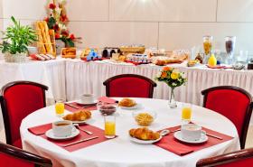 Hôtel Continental - photo 19