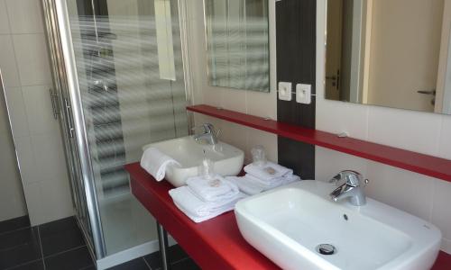 Cit'Hotel de La Vallée - photo 2