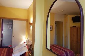 Hôtel du Centre - photo 8