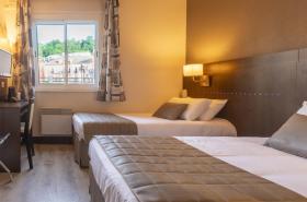 Hôtel Croix des Bretons - photo 13
