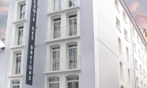 Hôtel Croix des Bretons - photo 1